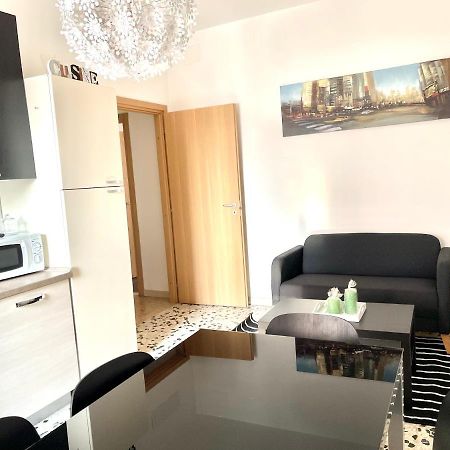 Residenza Filippini Apartment เวโรนา ภายนอก รูปภาพ