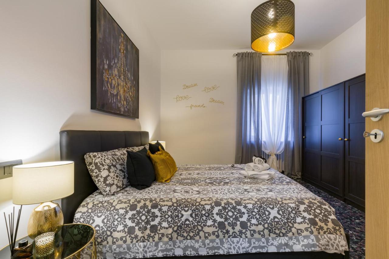 Residenza Filippini Apartment เวโรนา ภายนอก รูปภาพ