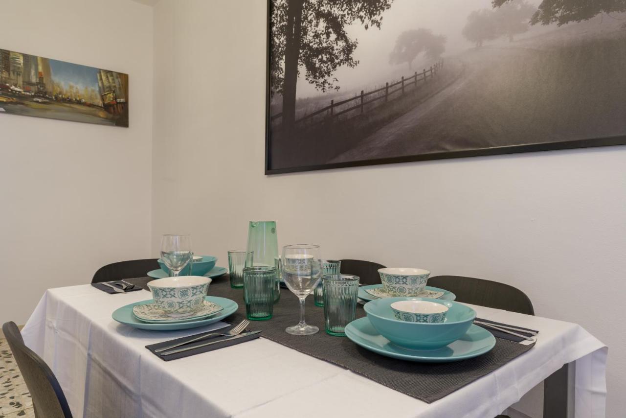 Residenza Filippini Apartment เวโรนา ภายนอก รูปภาพ