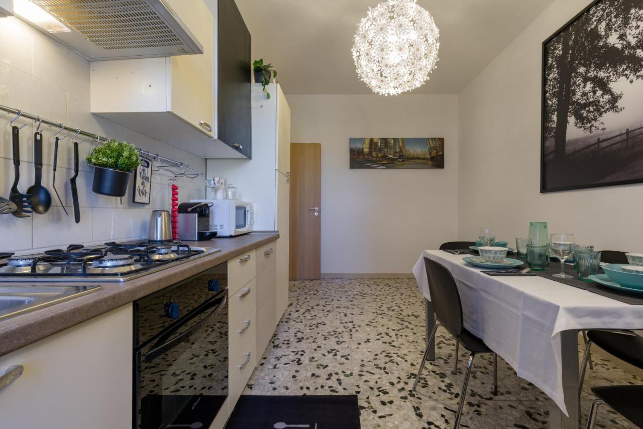 Residenza Filippini Apartment เวโรนา ภายนอก รูปภาพ