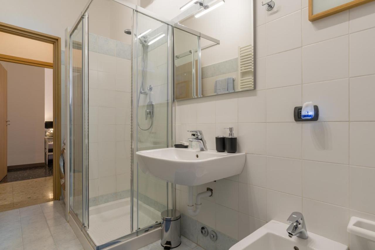 Residenza Filippini Apartment เวโรนา ภายนอก รูปภาพ