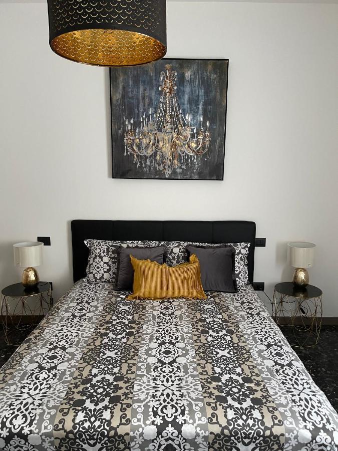 Residenza Filippini Apartment เวโรนา ภายนอก รูปภาพ