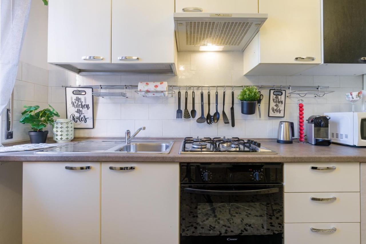 Residenza Filippini Apartment เวโรนา ภายนอก รูปภาพ